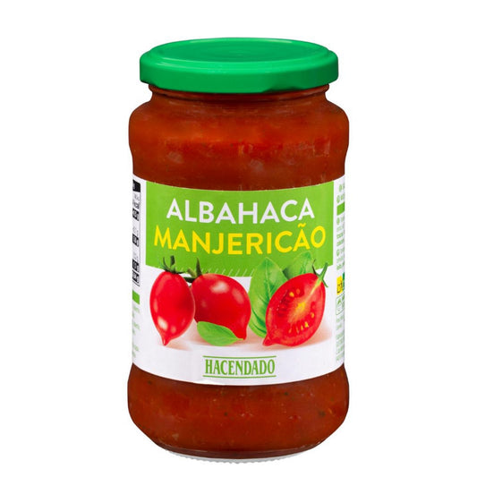 Paradicsomszósz bazsalikommal